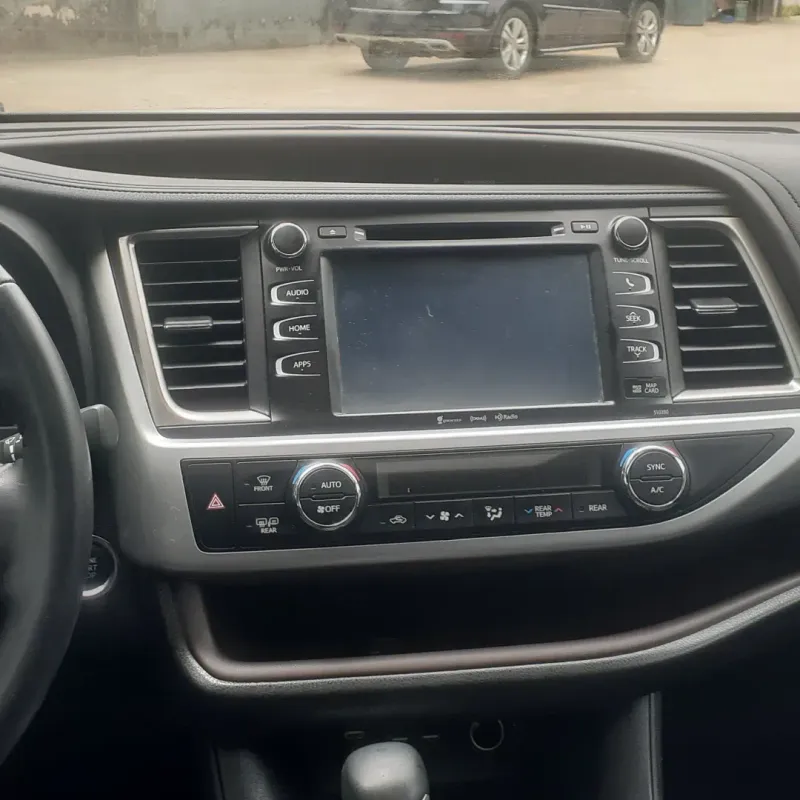 Thumbnail 6 of 2019 Toyota Highlander